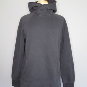 Lululemon Scuba Pullover Hoodie in Black Sweatshirt Women's Size 10